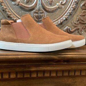 Don’t mess with my brown suede shoes